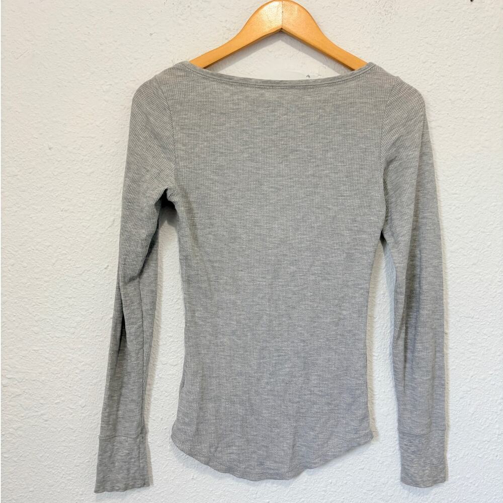 Vintage Y2K Aeropostale Long Sleeve Thermal Gray Preppy Rainbow - Picture 2 of 4
